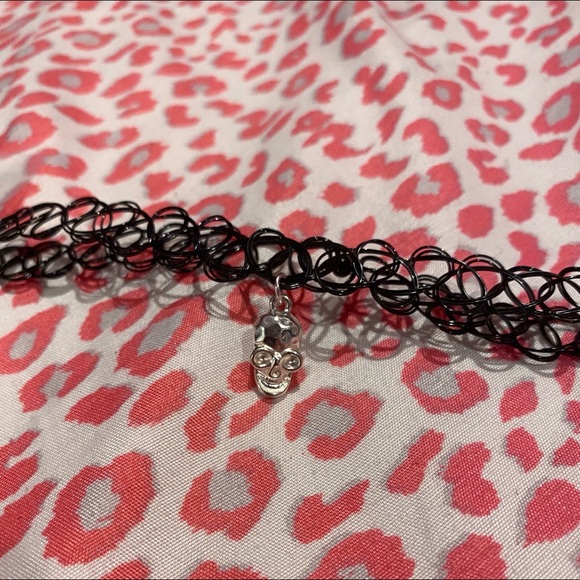 emo/goth spider & skull chokers (2 pcs) - Picture 2 of 4